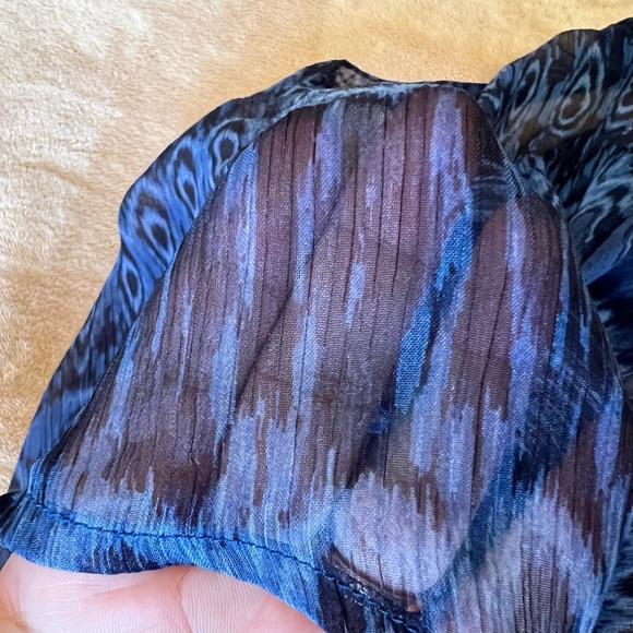 Converse One Star ⭐️ Sheer Cowl Neck Sleveless Top - Picture 10 of 15